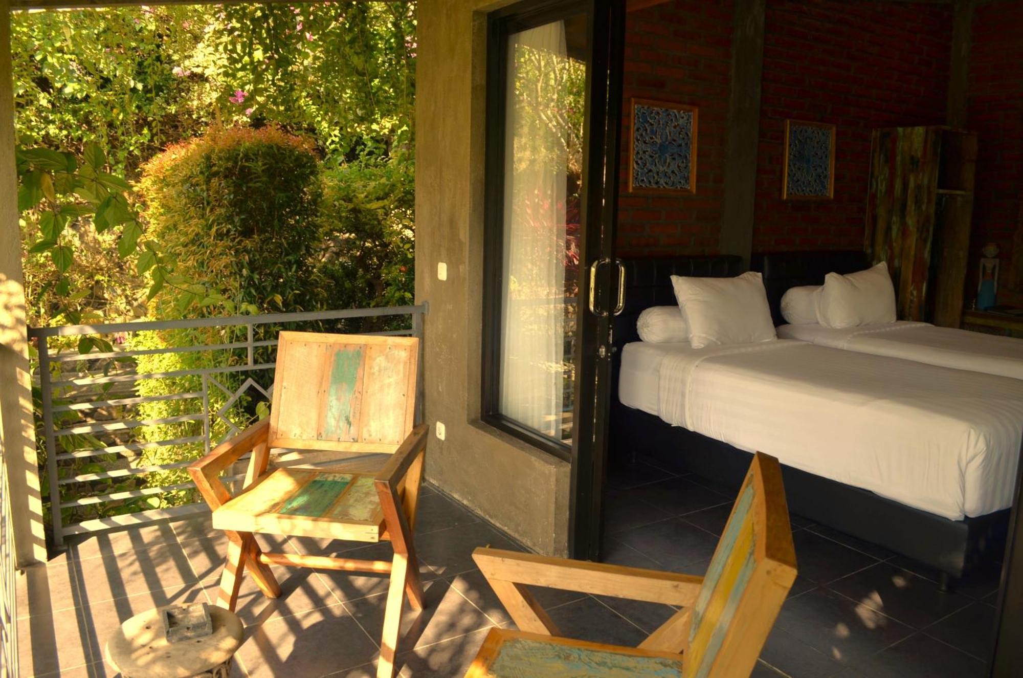 Alamanda Lovina Resort Exterior foto